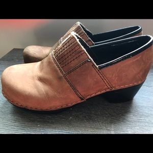 Bjorndal women’s leather clogs